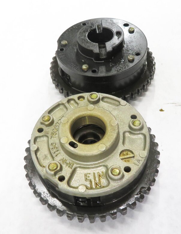 Thumbnail 5: 2007 BMW X5 (E70) 4.8L N62 V8 RIGHT ENGINE INTAKE & EXHAUST TIMING GEAR SET-2