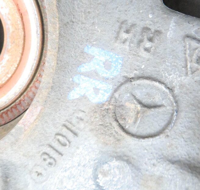 Thumbnail 6: 06-12 MB GL320 GL450 ML320 ML350 ML500 R320 R350 R500 - RIGHT REAR KNUCKLE HUB