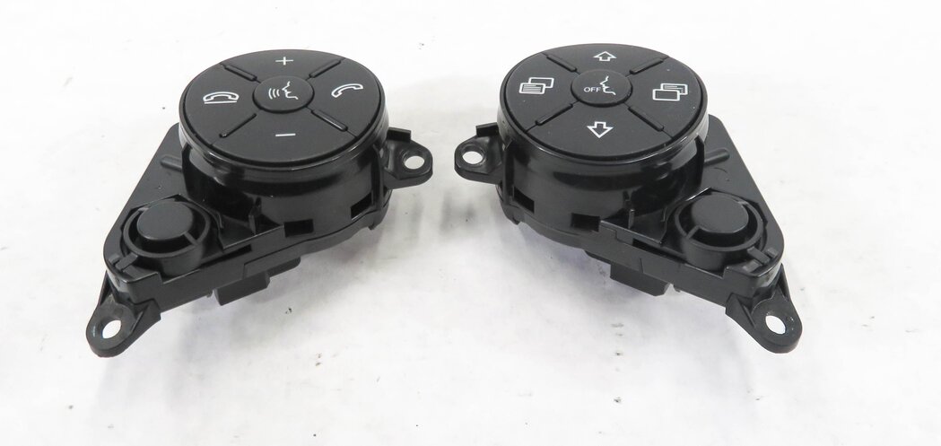 Thumbnail 2: 2012 MB GL450 (X164) STEERING MEDIA PHONE VOICE MENU SWITCH BUTTON SET-2