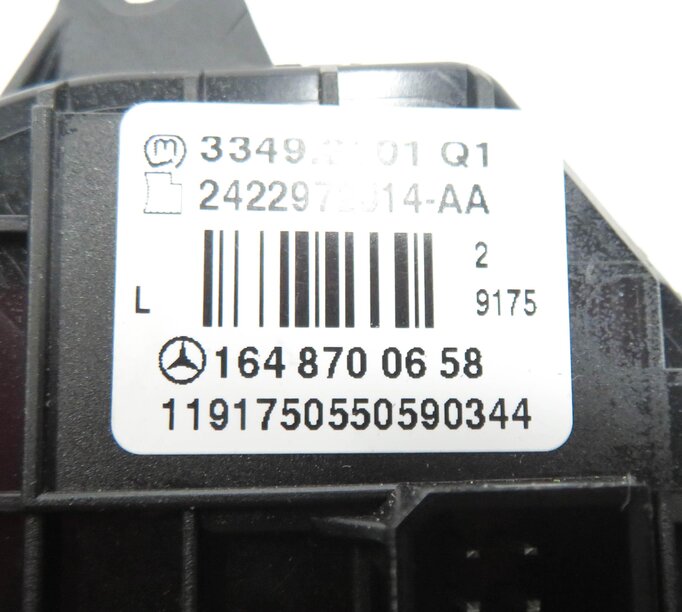 Thumbnail 6: 2012 MB GL450 (X164) STEERING MEDIA PHONE VOICE MENU SWITCH BUTTON SET-2