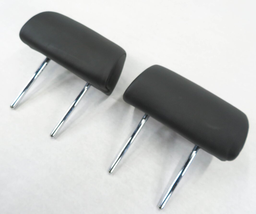 2007 BMW X5 (E70) REAR 2nd SECOND ROW HEADREST SET-2 (BLACK LEATHER LUSW)