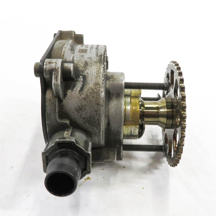 Thumbnail 3: 2007-2013 BMW 128i 323i 328i 528i X5 Z4 X3 (E87 E90 E60 F25 E70 E89) VACUUM PUMP