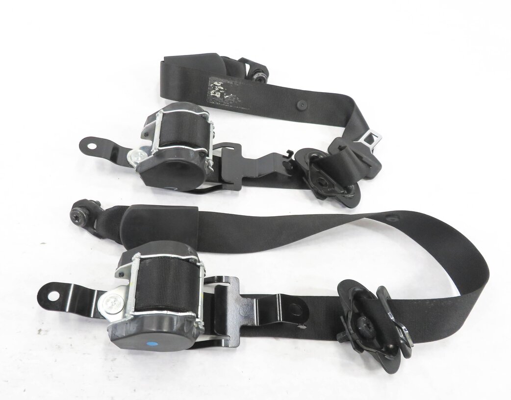 Thumbnail 3: 2008 BMW X5 (E70) REAR 2nd SECOND ROW SEATBELT RETRACTOR SET-2 (BLACK)