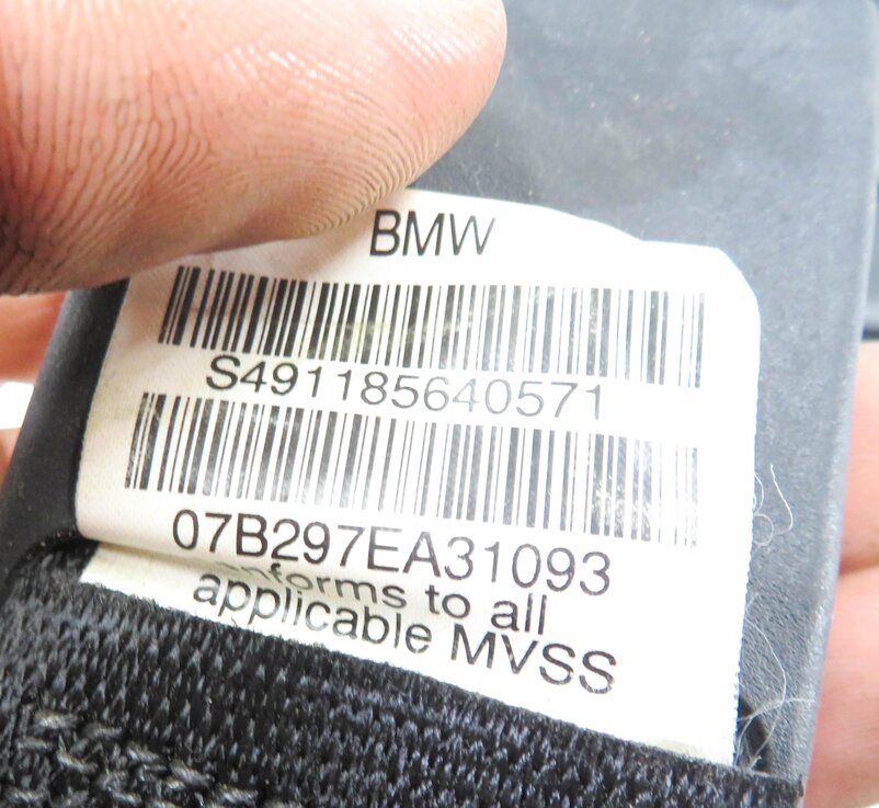 Thumbnail 6: 2008 BMW X5 (E70) REAR 2nd SECOND ROW SEATBELT RETRACTOR SET-2 (BLACK)