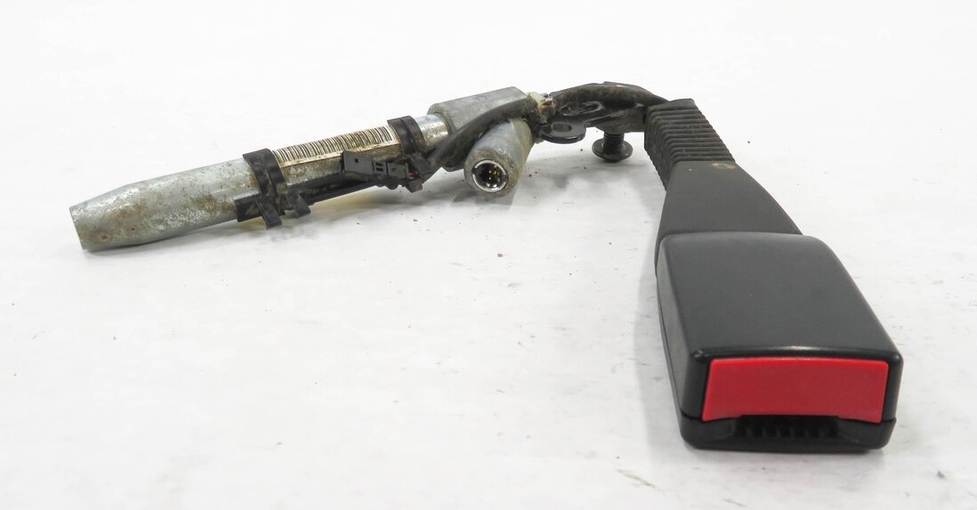 Thumbnail 2: 2007-2014 BMW X5 X6 X5M X6M (E70 E71) LEFT FRONT DRIVER SEATBELT RECEIVER