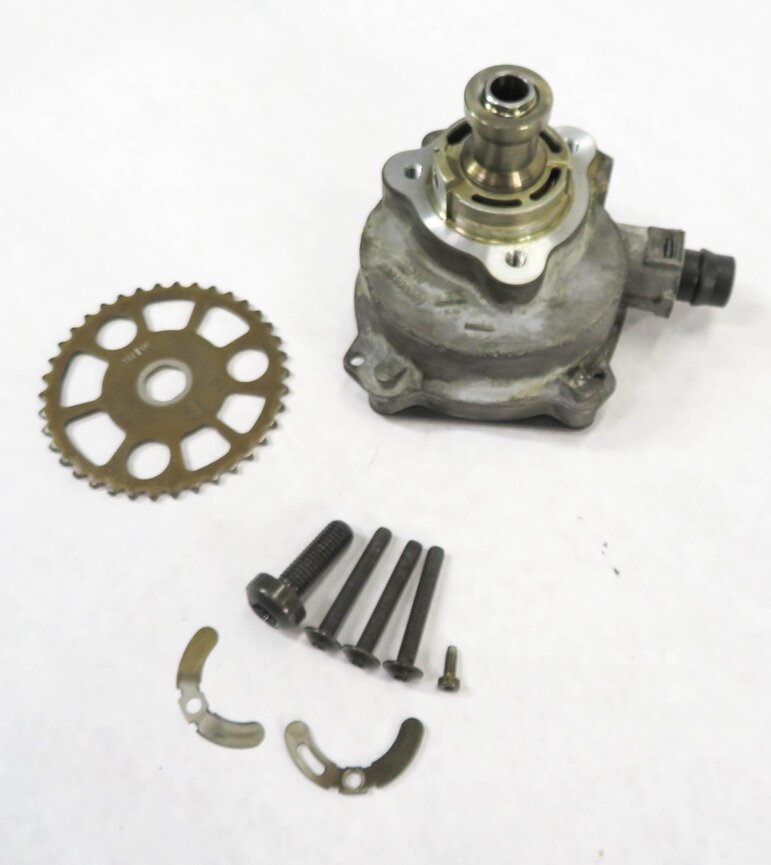 2007-2013 BMW Z4 128i 323i X3 328i 528i X5 (E87 E90 E60 F25 E70 E89) VACUUM PUMP