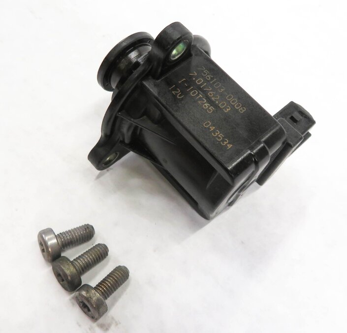 2011 BMW 550iGT (F07) 4.4L TWIN TURBO ENGINE TURBOCHARGER BLOW OFF VALVE
