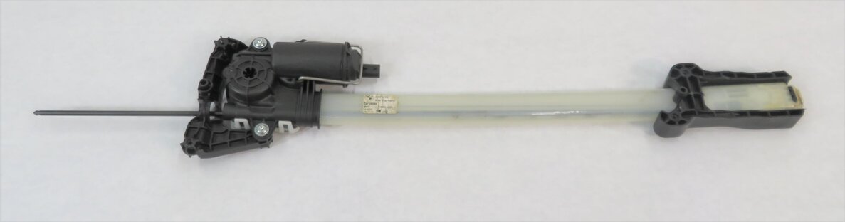 Thumbnail 2: 2010-2017 BMW 535iGT 550iGT (F07) LEFT REAR DOOR WINDOW SHADE REGULATOR w/ MOTOR