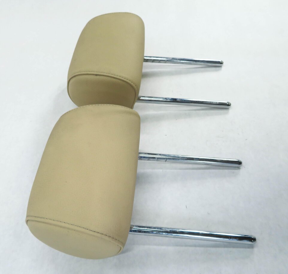 Thumbnail 4: 2011 BMW 550iGT (F07) LEFT & RIGHT SIDE REAR SEAT (BEIGE LEATHER) HEADREST SET-2