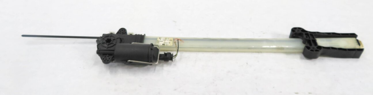 Thumbnail 2: 10-17 BMW 535iGT 550iGT (F07) RIGHT REAR DOOR WINDOW SHADE REGULATOR w/ MOTOR