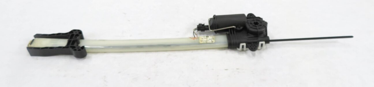 Thumbnail 4: 10-17 BMW 535iGT 550iGT (F07) RIGHT REAR DOOR WINDOW SHADE REGULATOR w/ MOTOR