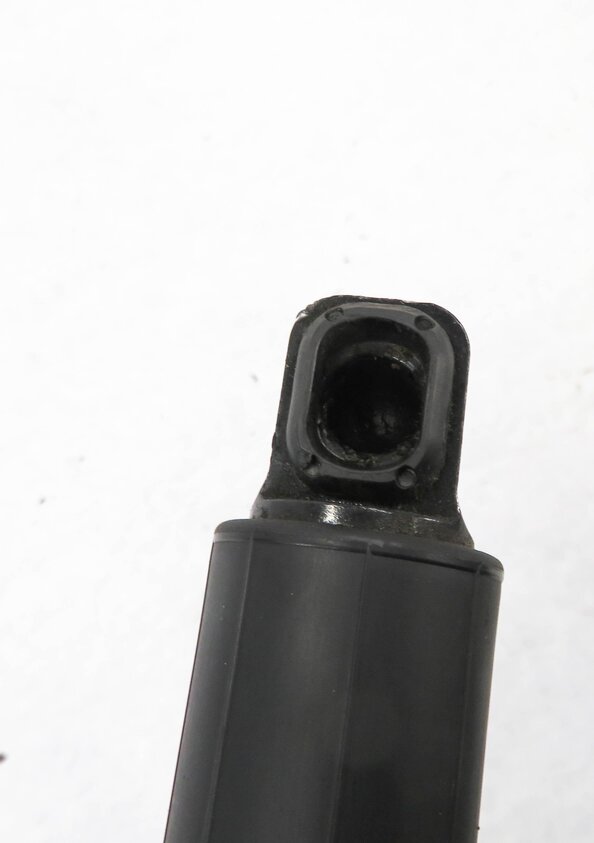 Thumbnail 5: 2011 BMW 550iGT (F07) REAR TRUNK LID SUPPORT ELECTRIC SPINDLE DRIVE SHOCK STRUT.