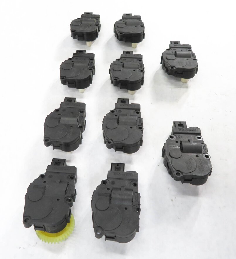 Thumbnail 4: 2010 AUDI A5 (B8 8T) COUPE HEATER A/C AIR BOX BLEND DOOR SERVO MOTOR SET-10