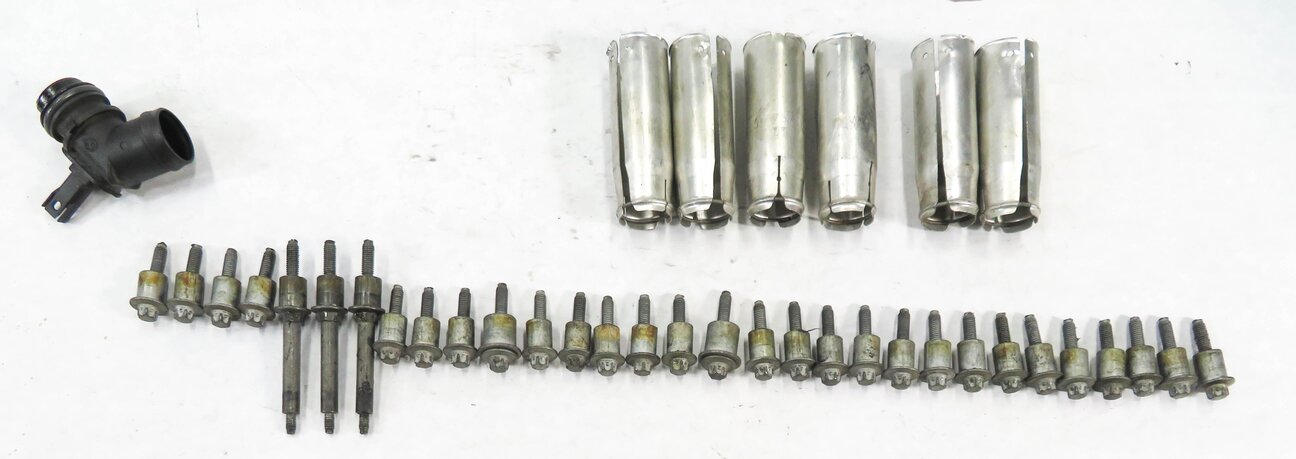 Thumbnail 8: 07-16 BMW 335i 535i 740i X6 Z4 (E60 E90) 3.0L N54 TWIN TURBO ENGINE VALVE COVER