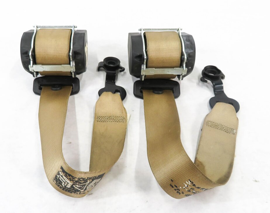 Thumbnail 2: 2008 BMW X5 (E70) LEFT & RIGHT 3rd THIRD ROW SEATBELT RETRACTOR SET-2 (BEIGE)