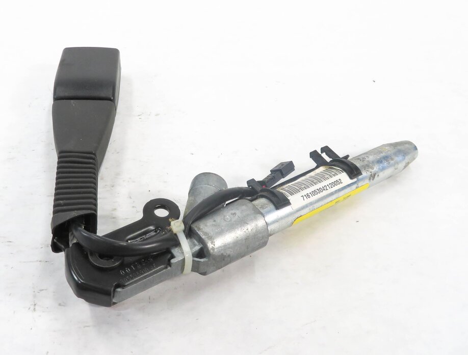 Thumbnail 4: 2007-2014 BMW X5 X5M X6 X6M (E70 / E71) - LEFT FRONT DRIVER SEATBELT RECEIVER