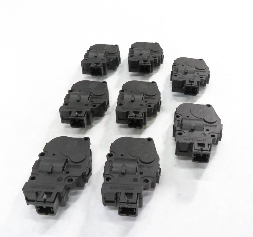 Thumbnail 4: 2008 BMW 335i (E90) HEATER A/C BLEND DOOR SERVO ACTUATOR MOTOR SET-8