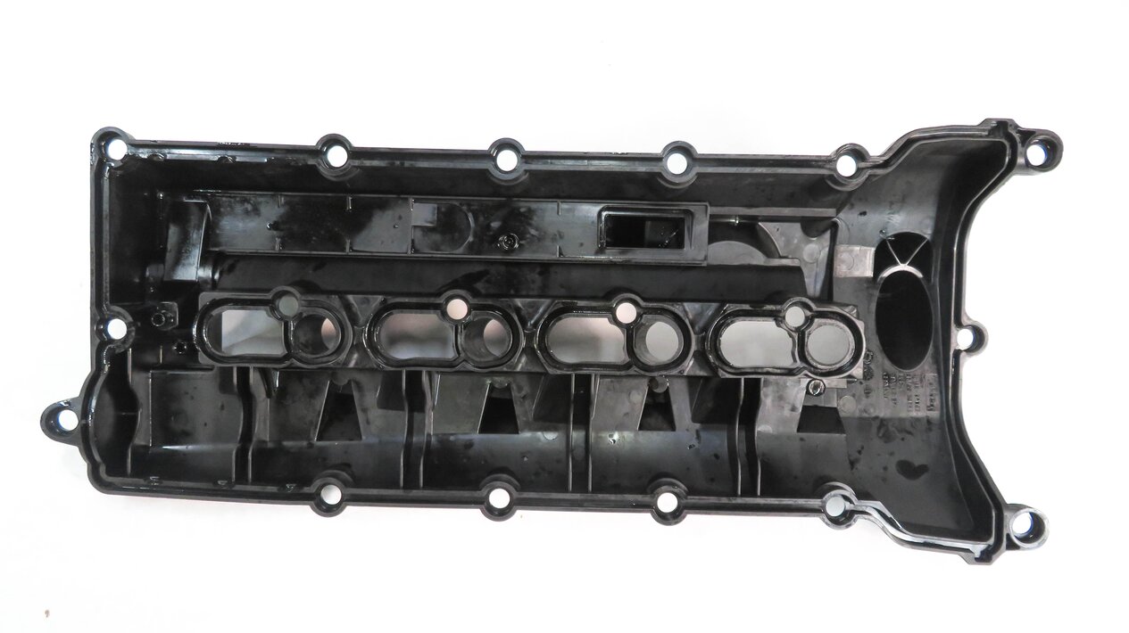 Thumbnail 5: 10-18 RANGE ROVER SPORT (L320 L322 L494 L405) 5.0L V8 - LEFT ENGINE VALVE COVER