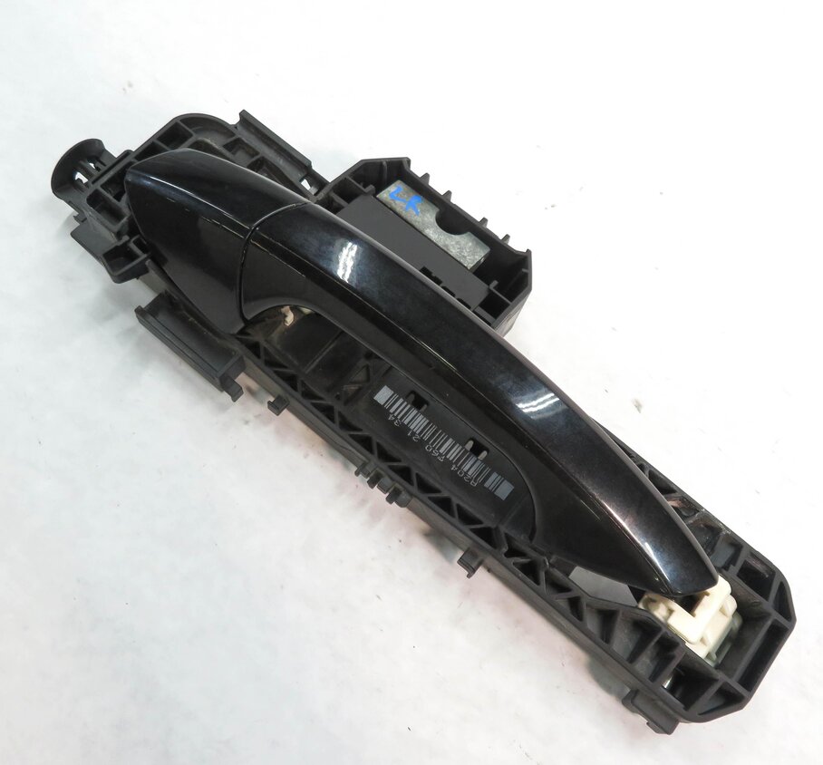 08-17 MB C230 C250 C300 C350 C63 E250 E350 LEFT SIDE REAR DOOR HANDLE (BLACK)