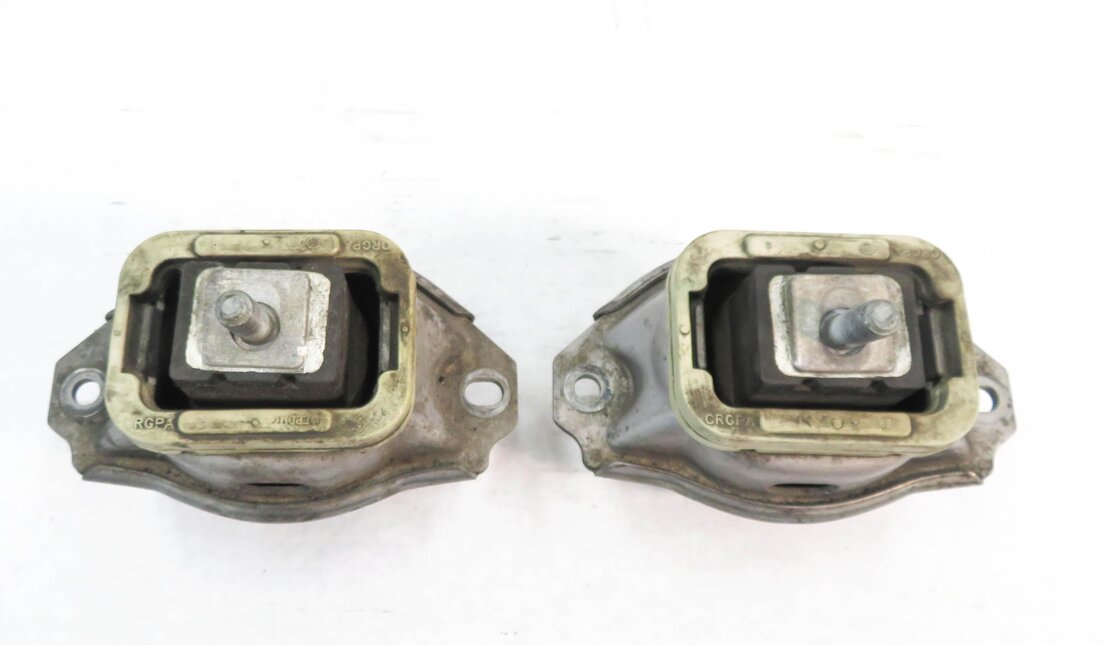 Thumbnail 5: 2010 RANGE ROVER SPORT (L320) 5.0L V8 ENGINE LEFT & RIGHT MOTOR MOUNT SET-2