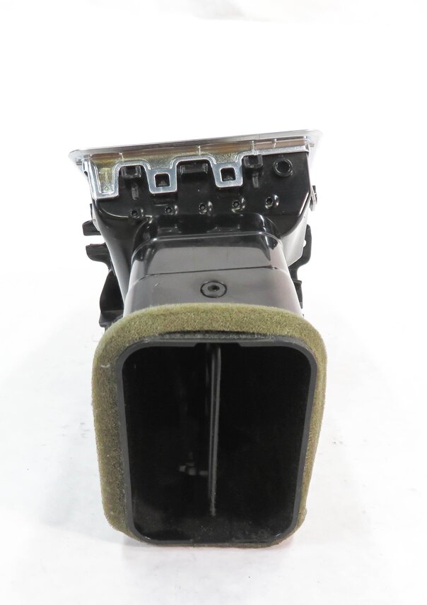 Thumbnail 4: 2010 RANGE ROVER SPORT (L320) RIGHT PASSENGER OUTER DASH HEATER A/C AIR VENT