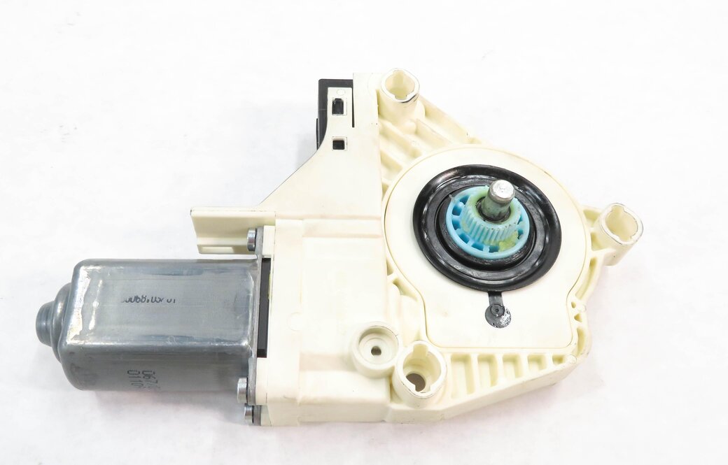 Thumbnail 5: 2010-2016 RANGE ROVER SPORT (L320) LR4 - LEFT FRONT DRIVER DOOR WINDOW MOTOR