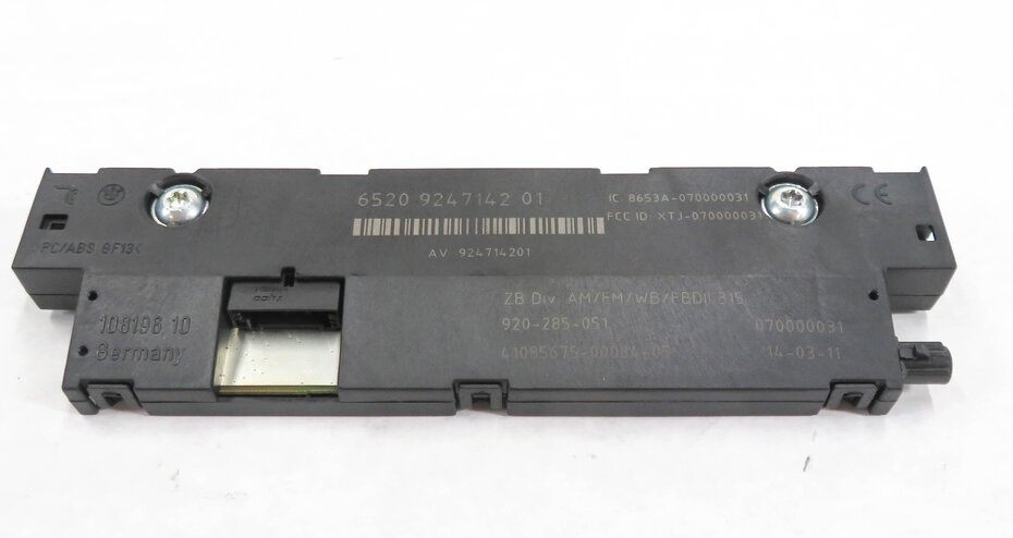 Thumbnail 2: 2011 BMW 535iGT (F07) RADIO STEREO ANTENNA AMP AMPLIFIER SIGNAL BOOSTER MODULE