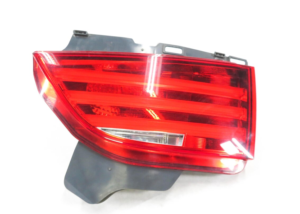 Thumbnail 5: 2010-2013 BMW 535iGT 550iGT (F07) RIGHT PASSENGER TRUNK LID TAILLIGHT LIGHT LAMP