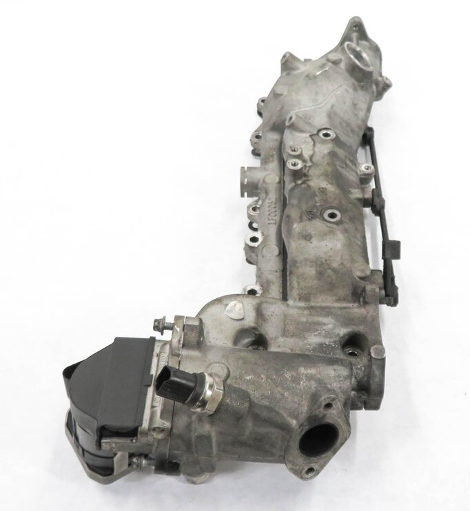 Thumbnail 3: 07-09 MB E320 GL320 ML320 R320 (X164 W164 W251) 3.0L OM642 DIESEL LEFT MANIFOLD