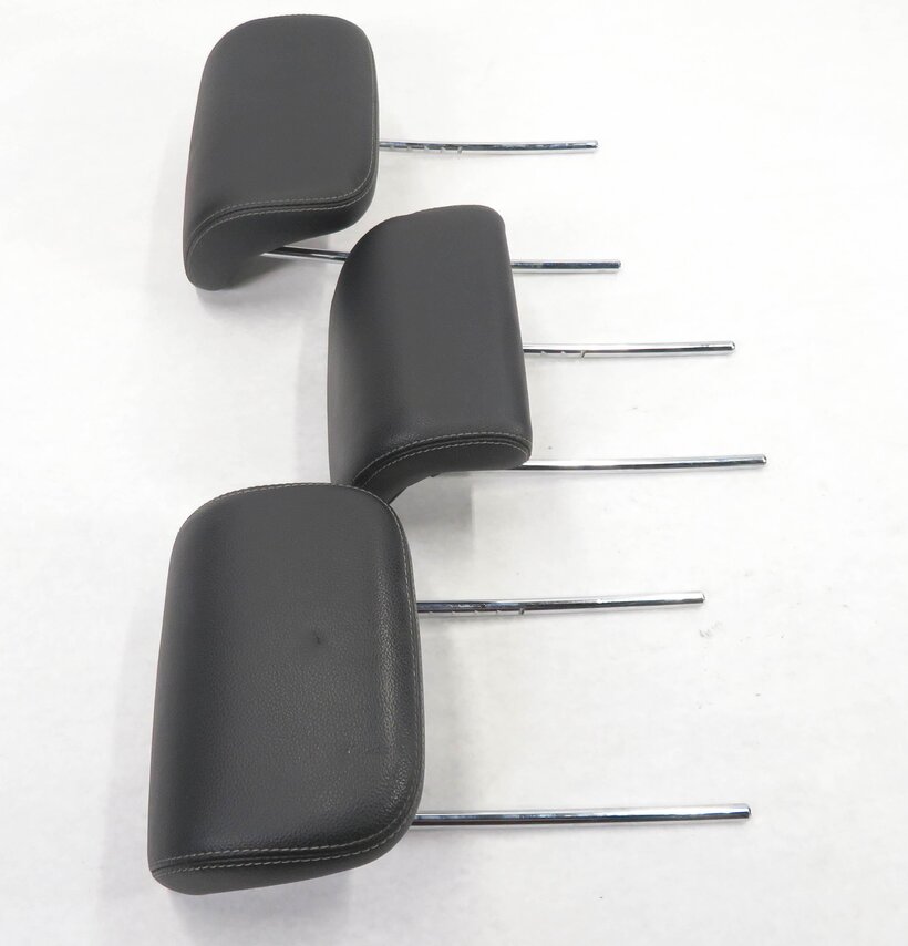 Thumbnail 3: 2008 MERCEDES GL320 (X164) REAR - LEFT CENTER RIGHT (BLACK 101A) HEADREST SET-3