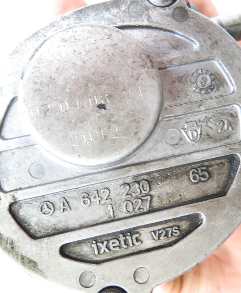 Thumbnail 5: 08-13 MB E320 E350 GL320 GL350 ML320 ML350 R350 3.0L OM642 DIESEL VACUUM PUMP