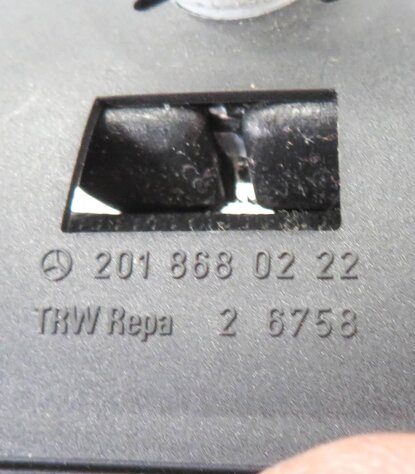Thumbnail 7: 08 MERCEDES BENZ GL320 (X164) RIGHT REAR 2nd SECOND ROW SEATBELT RETRACTOR BLACK