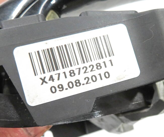 Thumbnail 6: 09-18 BMW 528i 535i 550i 740i 750i 760i RIGHT FRONT COMFORT DOOR HANDLE (BLACK)