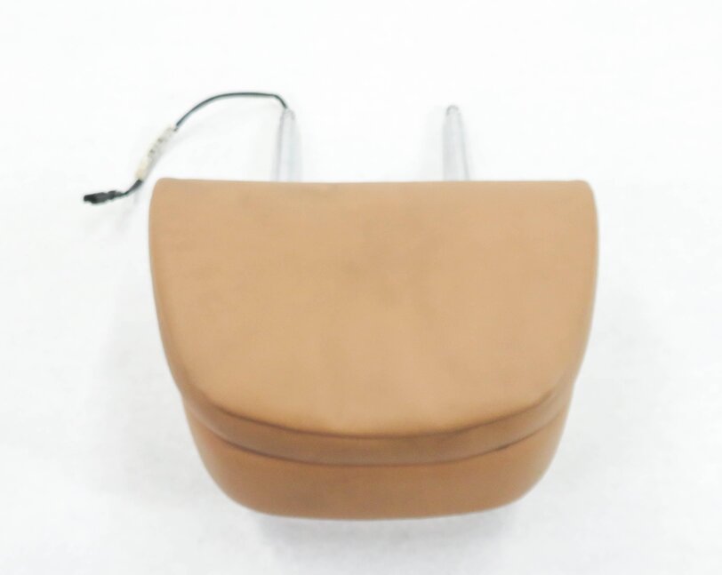 Thumbnail 4: 2011 BMW 740i (F01) RIGHT FRONT PASSENGER ELECTRIC COMFORT HEADREST (BROWN)