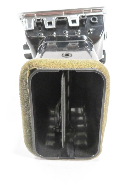 Thumbnail 4: 2011 RANGE ROVER SPORT (L320) RIGHT FRONT (OUTER DASH) HEATER A/C AIR VENT