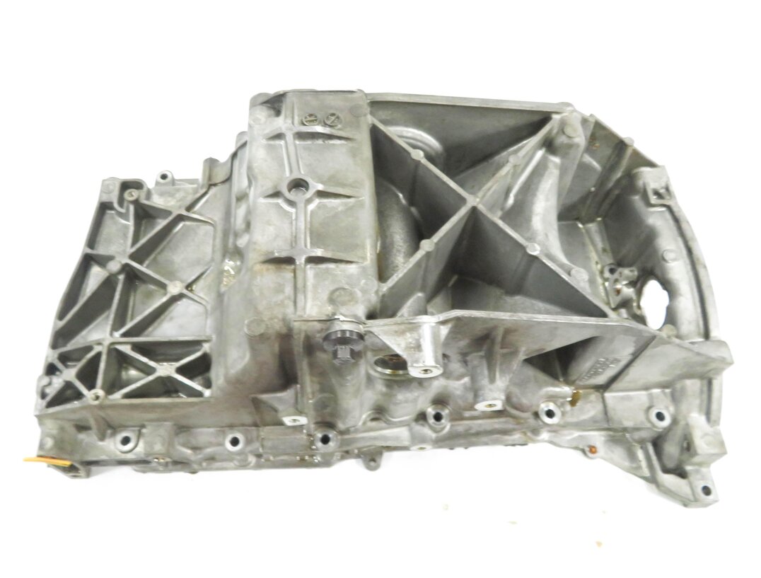 Thumbnail 2: 2006-2009 RANGE ROVER (L322) 4.2L SC / 4.4L V8 ENGINE MOTOR OIL FLUID PAN SUMP