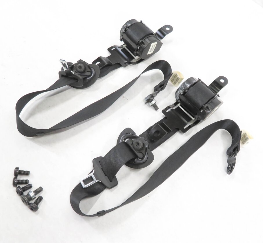 2011 BMW X5 (E70) REAR 2nd SECOND ROW SEATBELT BUCKLE RETRACTOR SET-2 (BLACK)