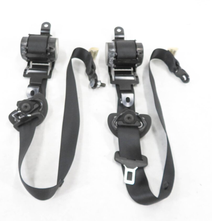 Thumbnail 2: 2011 BMW X5 (E70) REAR 2nd SECOND ROW SEATBELT BUCKLE RETRACTOR SET-2 (BLACK)