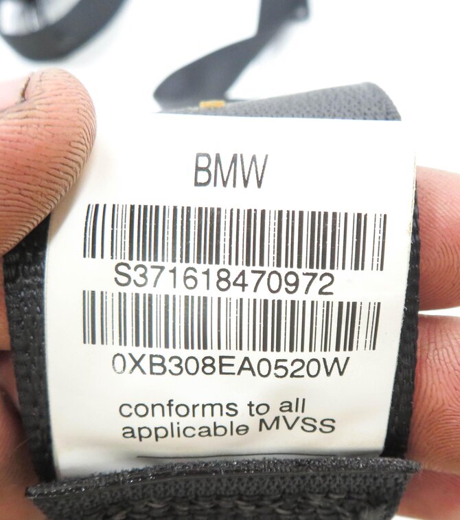 Thumbnail 6: 2011 BMW X5 (E70) REAR 2nd SECOND ROW SEATBELT BUCKLE RETRACTOR SET-2 (BLACK)