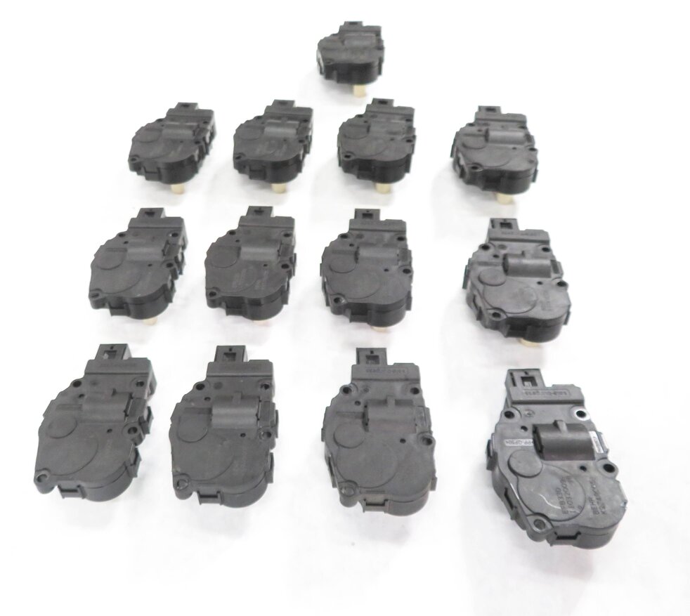 Thumbnail 4: 2009 BMW 750i (F01) HEATER A/C BLEND DOOR SERVO ACTUATOR MOTOR SET-13