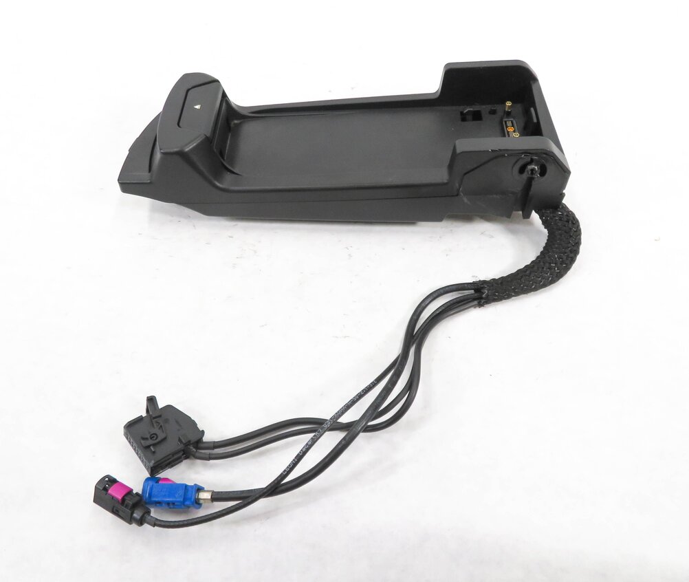 Thumbnail 3: 2009 BMW 750i (F01) FRONT CENTER CONSOLE CELL PHONE SNAP IN CRADLE
