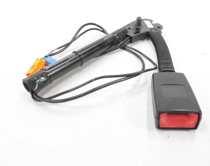 Thumbnail 5: 2005-2006 RANGE ROVER SPORT (L320) / LR3 RIGHT FRONT SEATBELT RECEIVER (BLACK)
