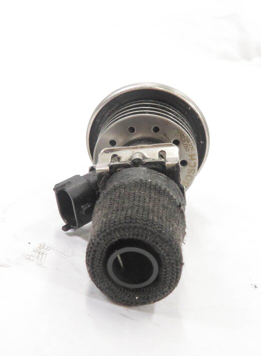 Thumbnail 4: 2011 MB ML350 (W164) 3.0L OM642 DIESEL ENGINE DEF SCR EMISSION FLUID INJECTOR