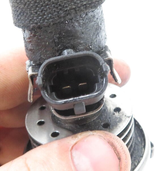 Thumbnail 5: 2011 MB ML350 (W164) 3.0L OM642 DIESEL ENGINE DEF SCR EMISSION FLUID INJECTOR