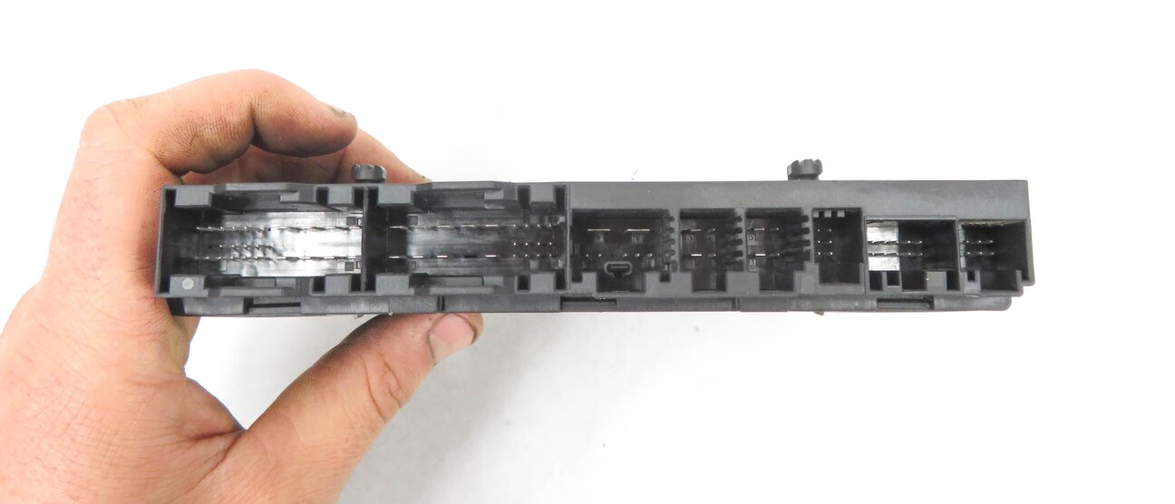 Thumbnail 5: 2009-2010 BMW 750i 760i (F01) FRONT COMFORT SEAT MEMORY CONTROL MODULE COMPUTER