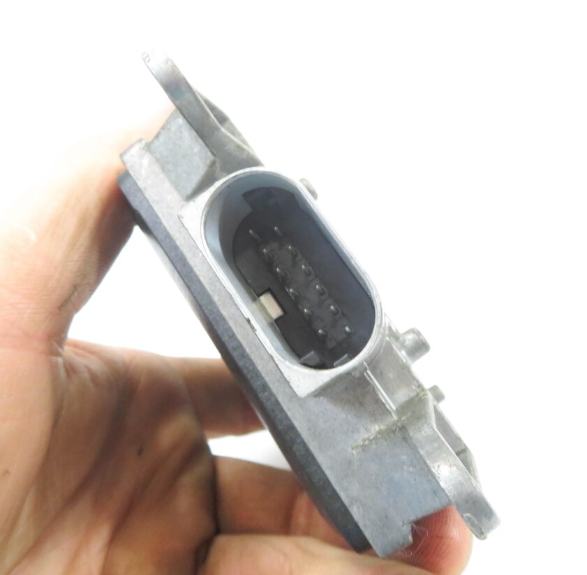 Thumbnail 6: 2009 BMW 750Li (F02) RIGHT REAR LANE DEPARTURE WARNING SENSOR CONTROL MODULE
