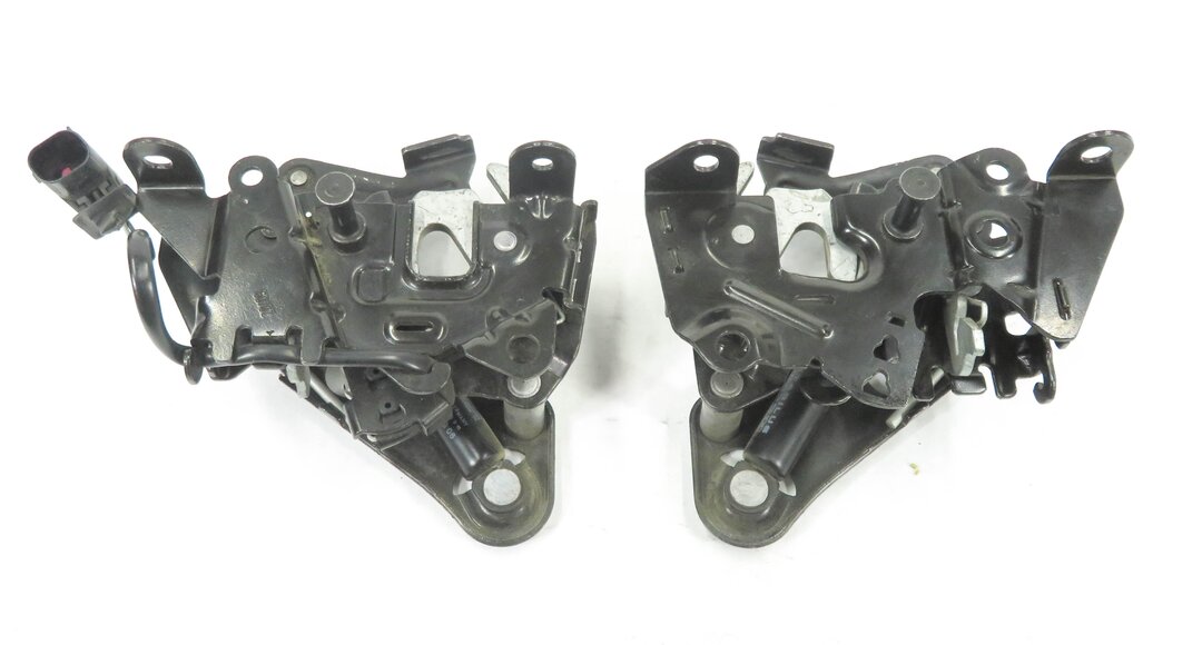 Thumbnail 2: 2009 BMW 750Li (F02) FRONT LOWER LEFT & RIGHT HOOD LOCK LATCH CATCH SET-2