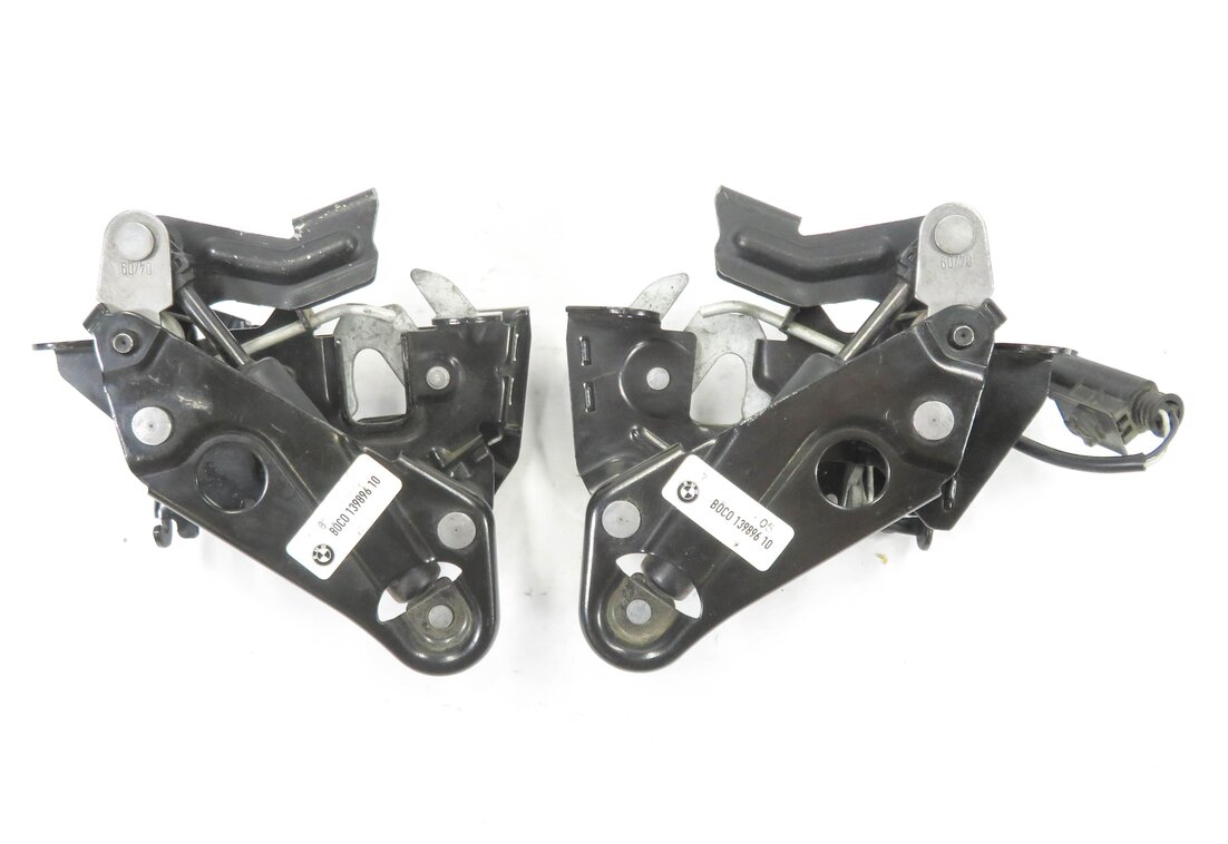 Thumbnail 5: 2009 BMW 750Li (F02) FRONT LOWER LEFT & RIGHT HOOD LOCK LATCH CATCH SET-2