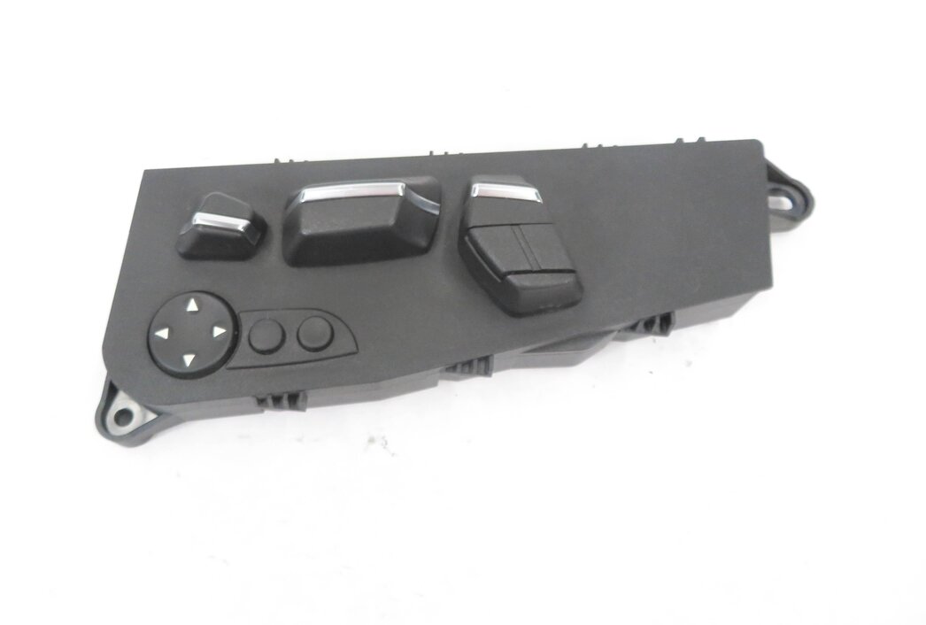 Thumbnail 4: 2009 BMW 750Li (F02) RIGHT FRONT PASSENGER POWER SEAT ADJUST CONTROL SWITCH
