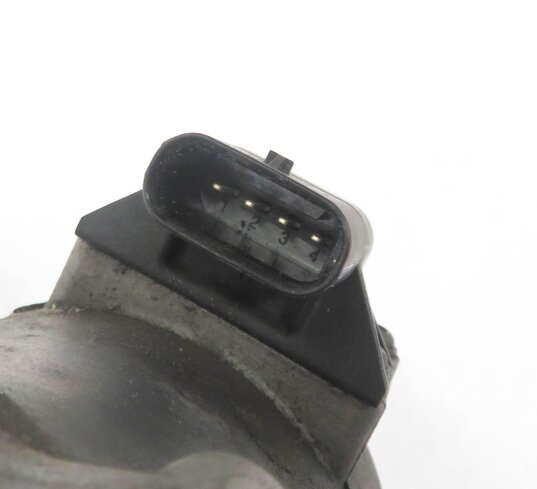 Thumbnail 6: 2009 BMW 750i (F01) 4.4L TWIN TURBO ENGINE AUXILIARY ELECTRIC WATER COOLANT PUMP